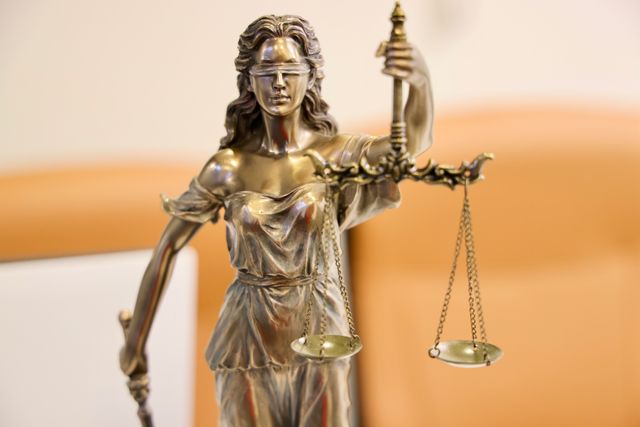 law-firm-lady
